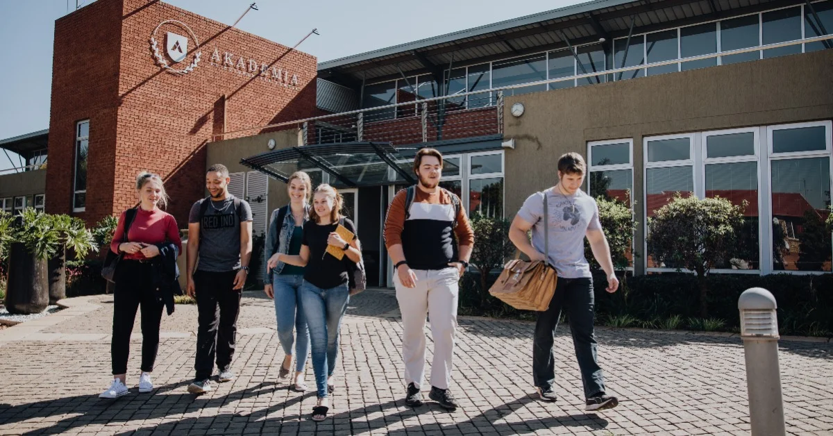 10-redes-waarom-jy-akademia-se-opedag-moet-bywoon