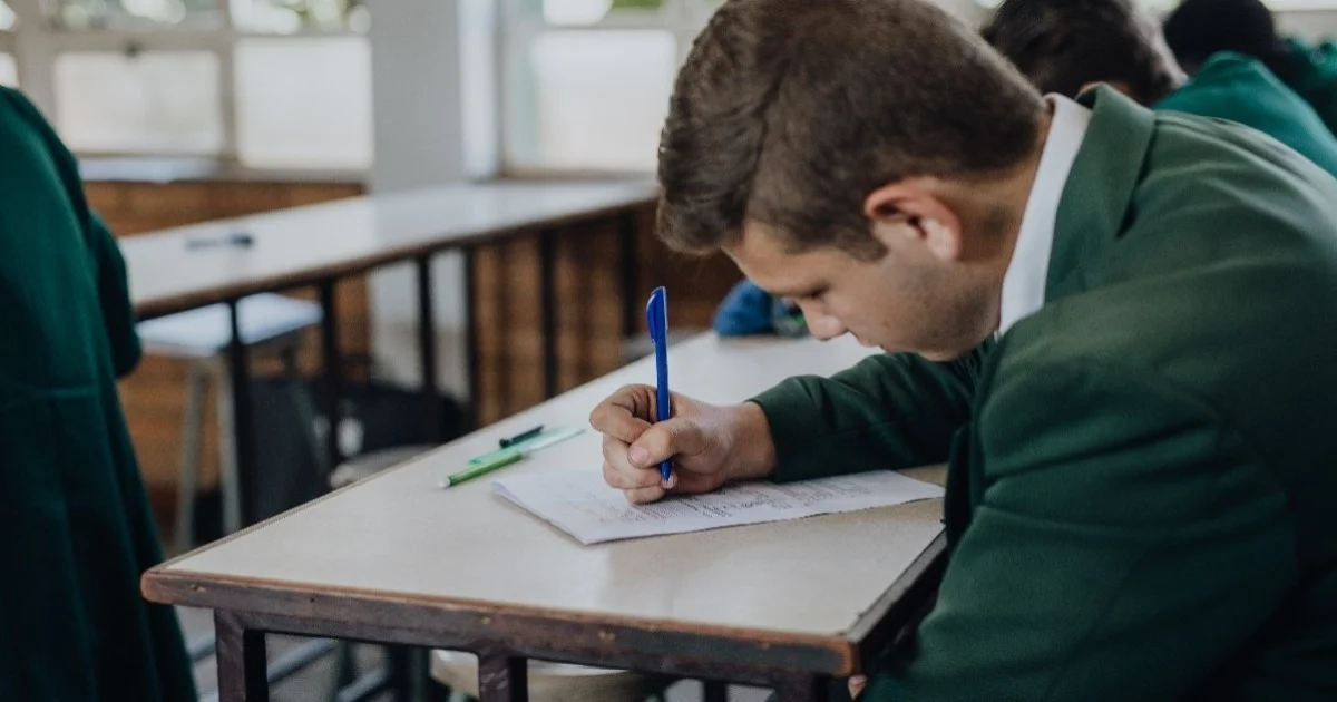 hoekom-afrikaanse-skole-al-meer-na-solidariteit-toe-draai